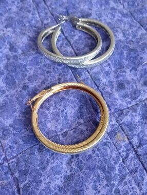 Classic Two-Tone Textured Hoop Earrings - Gold & Silver
